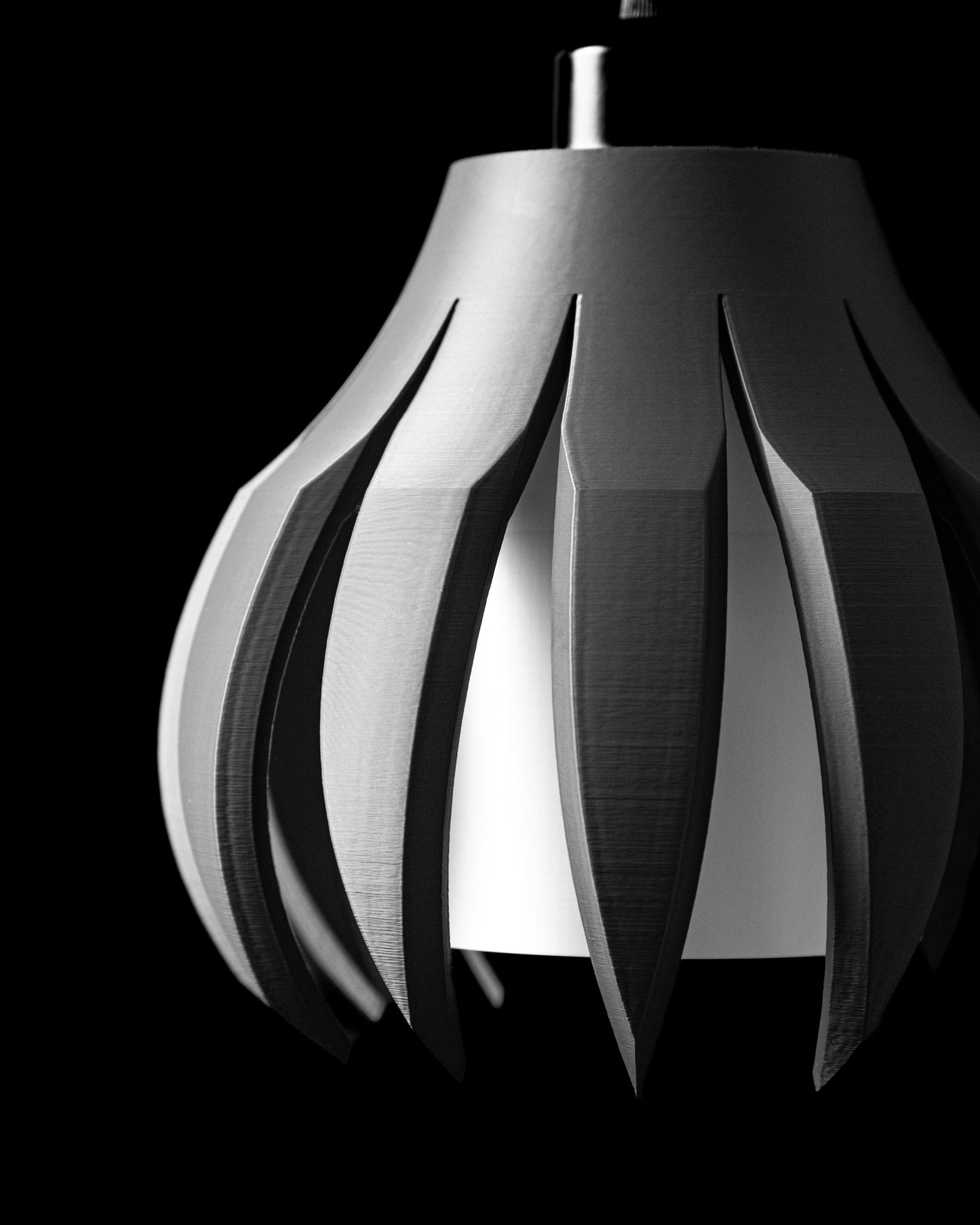 Claw Stropné tienidlo